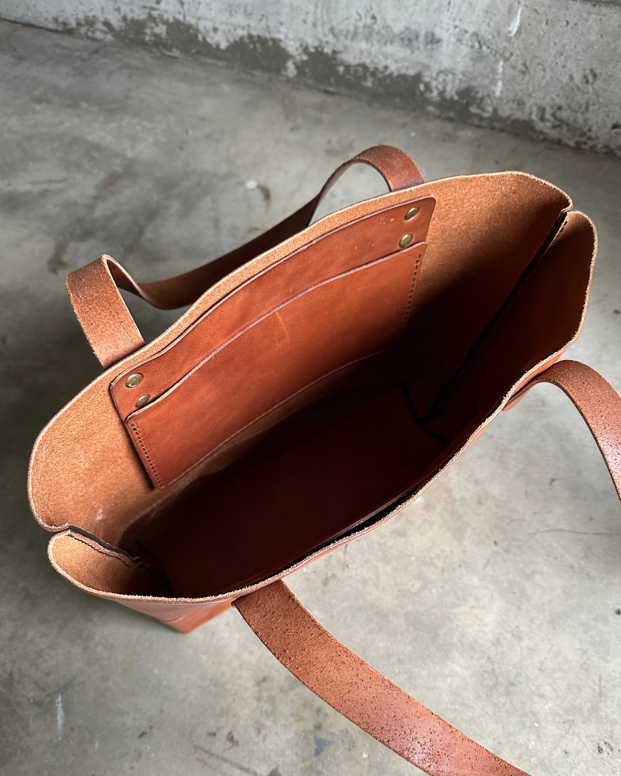 Lightweight leather tote sales